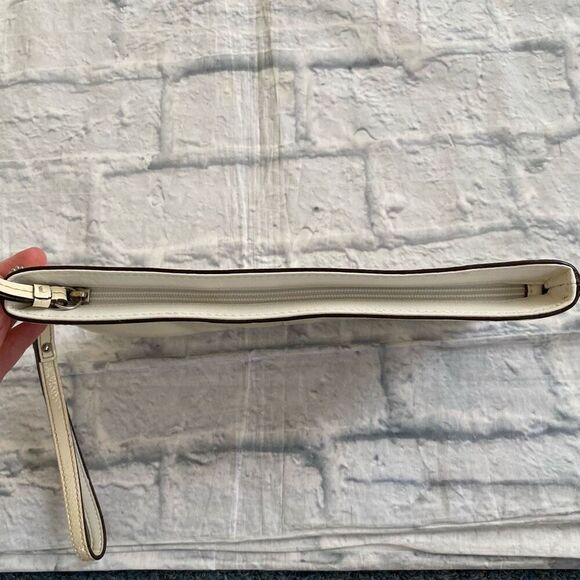 Coach wristlet zipper close clutch purse white 10.5”x5.5” - Picture 6 of 12